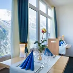 Hotel Alpina 2*